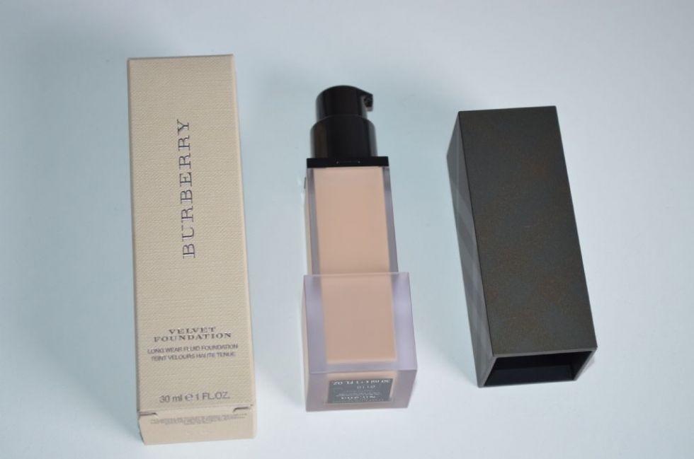 Burberry Velvet Foundation